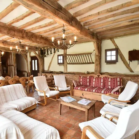 بيت للعطل Countryside In With Large Lawn Offranville